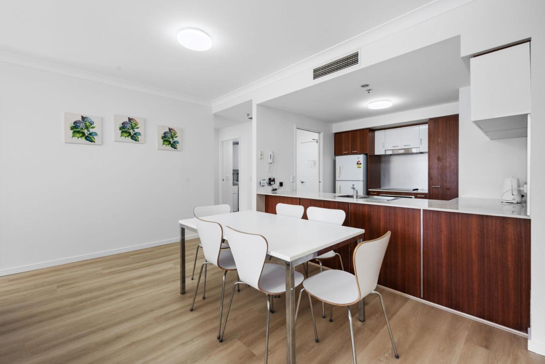 Chevron Renaissance - Private Apartments Голд-Кост Экстерьер фото